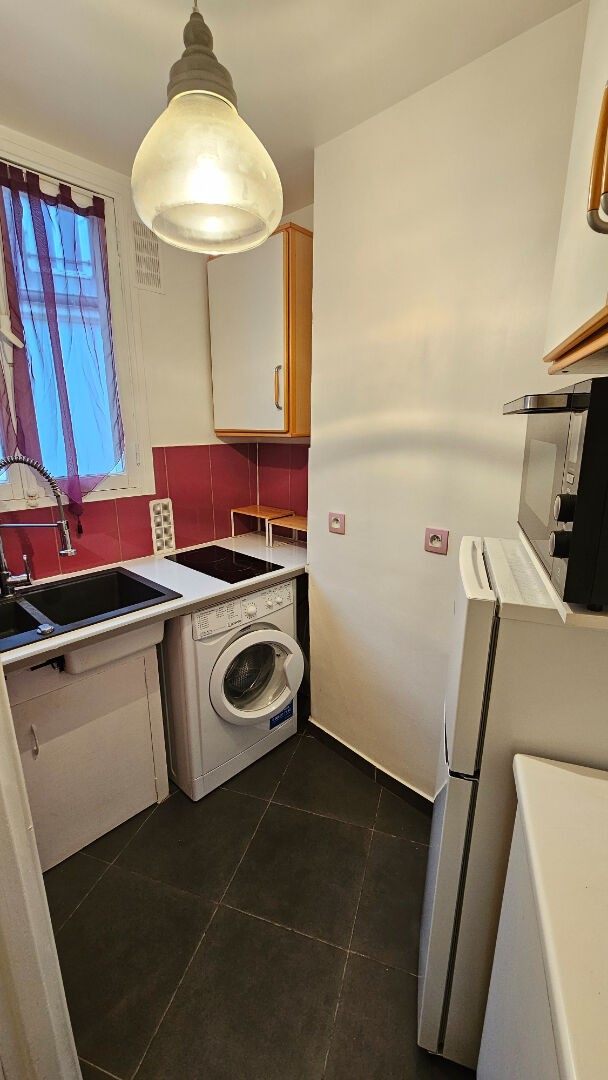 Location Appartement à Paris Butte-Montmartre 18e arrondissement 2 pièces