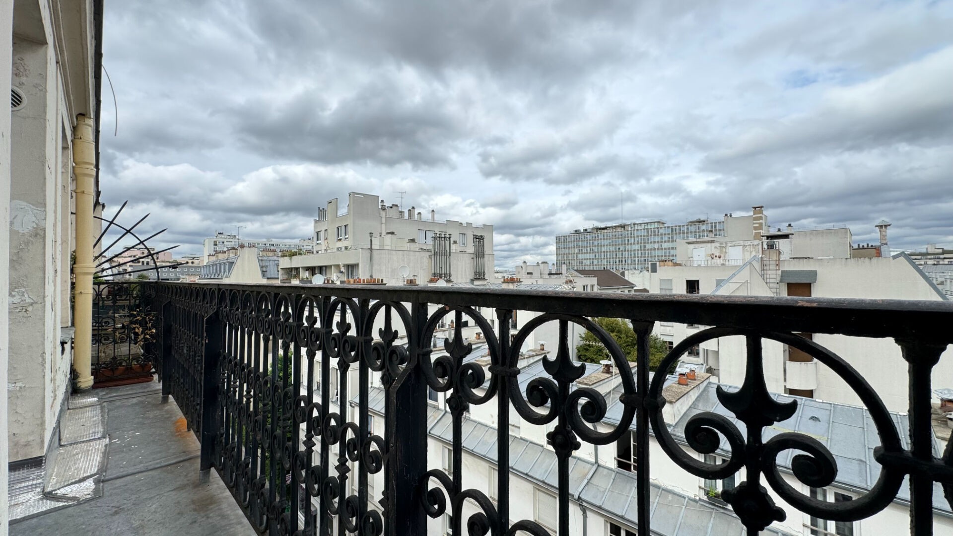 Vente Appartement à Paris Buttes-Chaumont 19e arrondissement 1 pièce