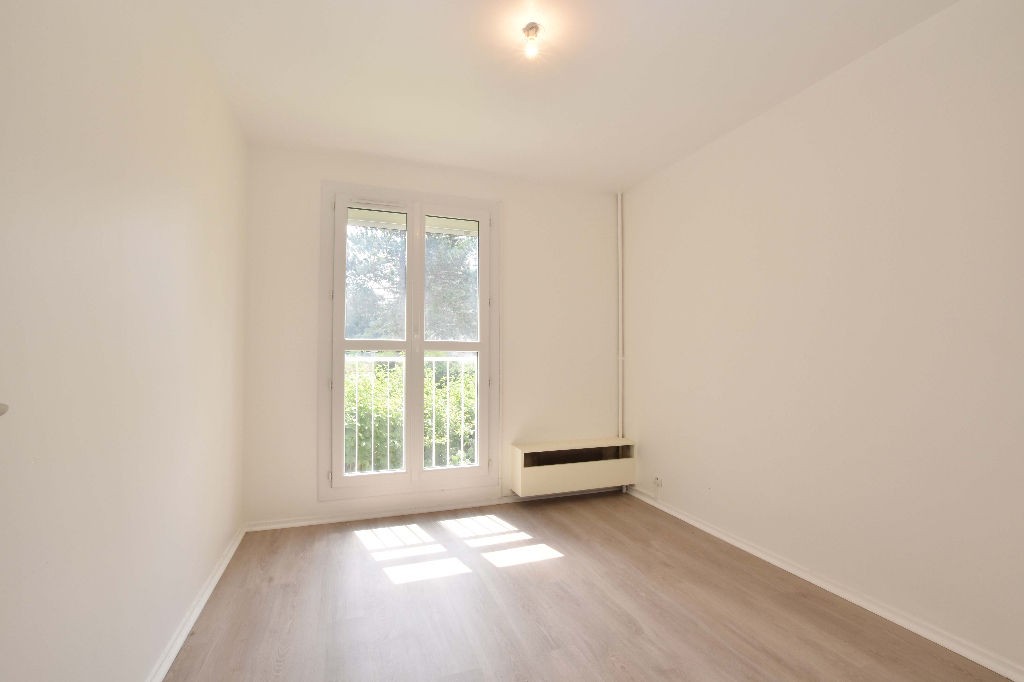 Location Appartement à Dammarie-les-Lys 3 pièces