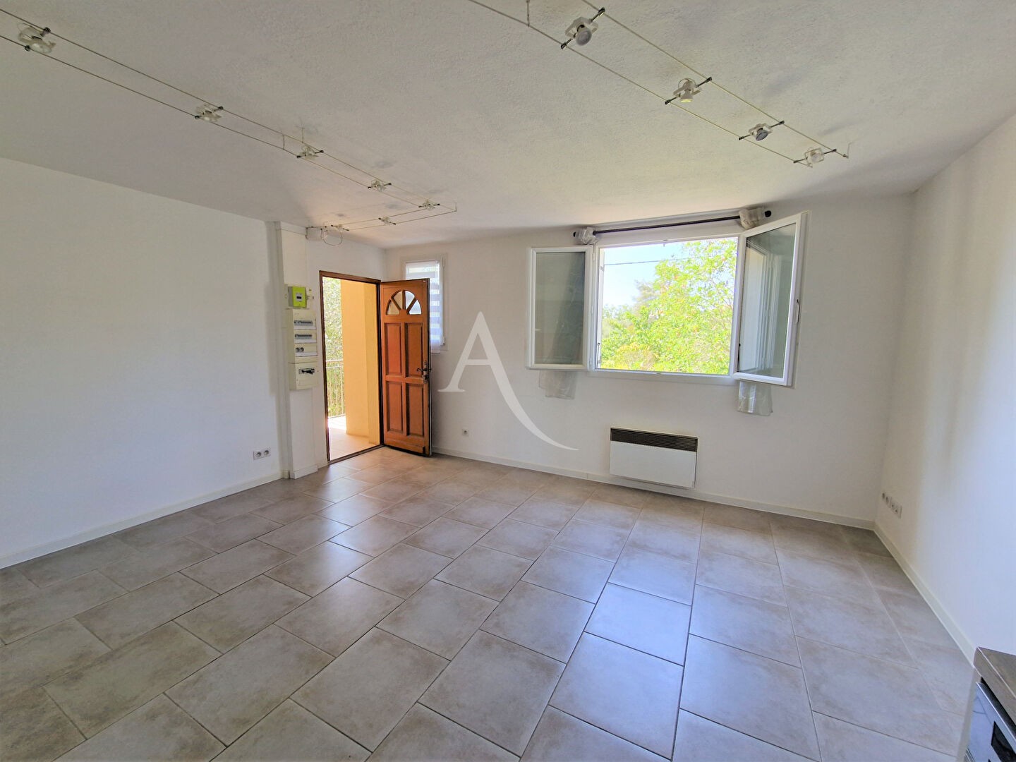 Location Appartement à Roquefort-les-Pins 2 pièces