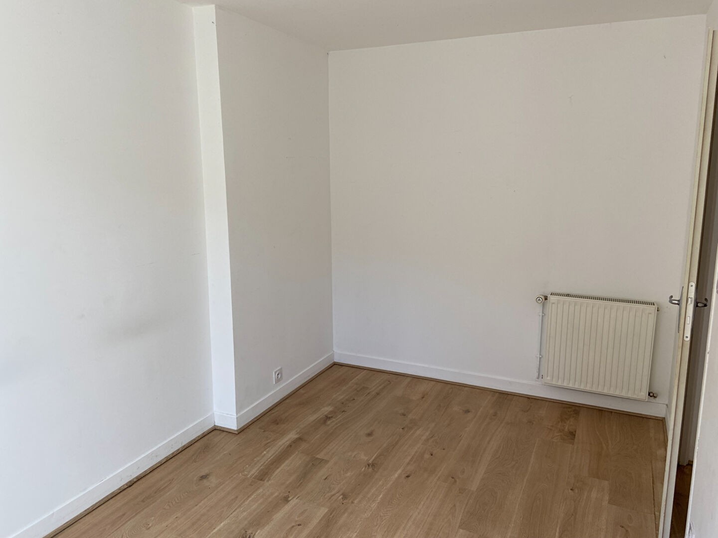 Location Appartement à la Loupe 3 pièces