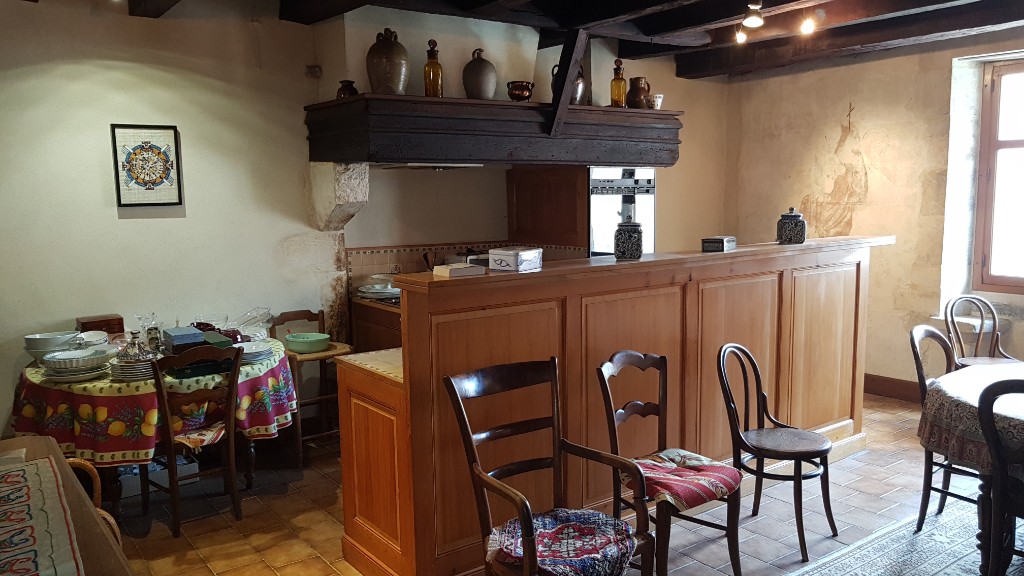 Vente Maison à Saint-Amand-Montrond 16 pièces