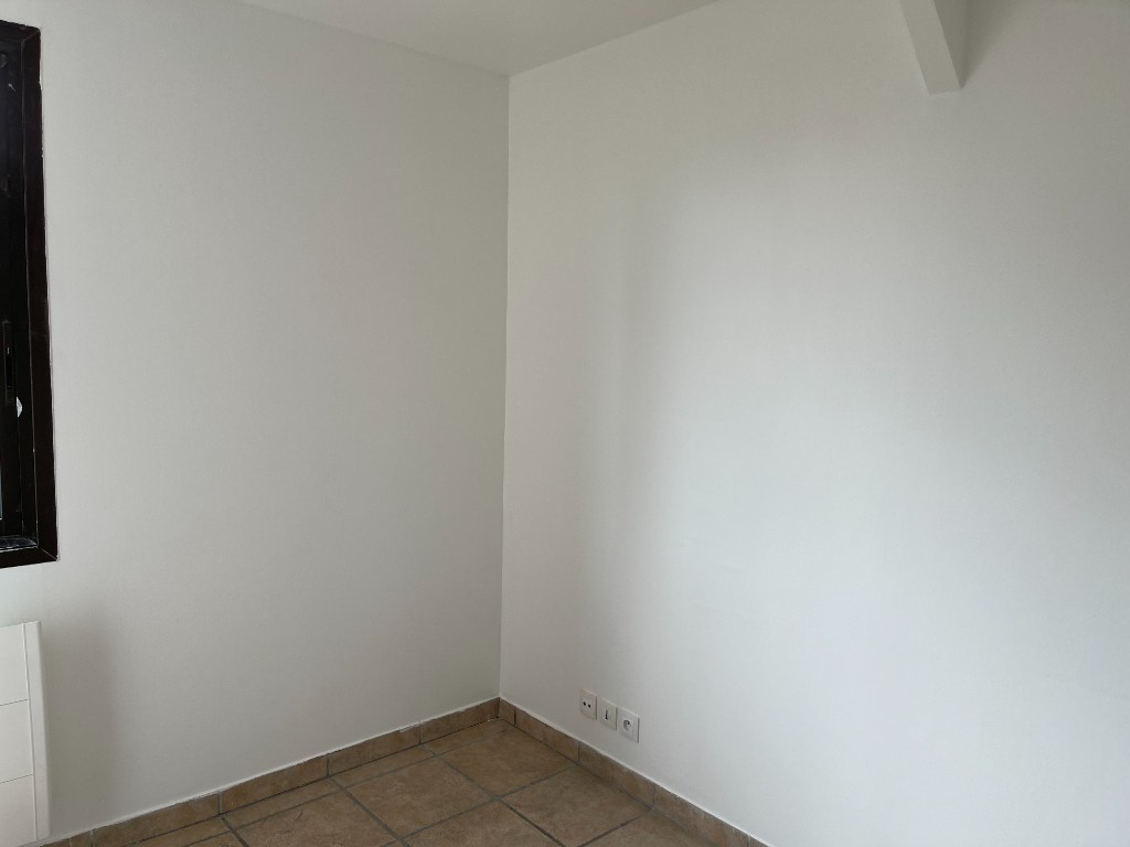 Location Appartement à Jouy-le-Moutier 2 pièces