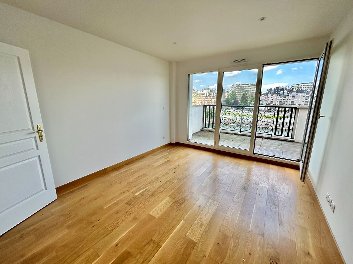 Location Appartement à Neuilly-sur-Seine 5 pièces