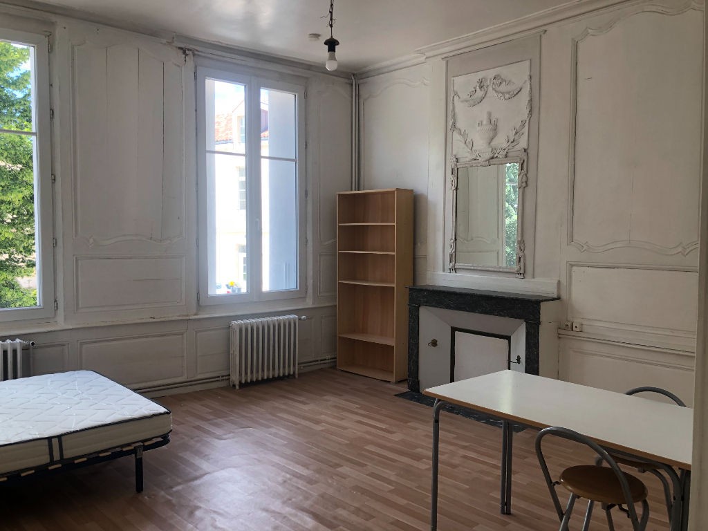 Location Appartement à Poitiers 1 pièce