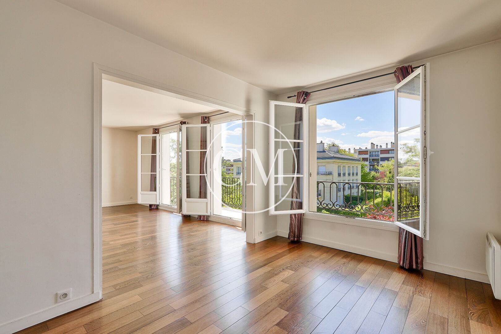 Vente Appartement à Bailly 6 pièces