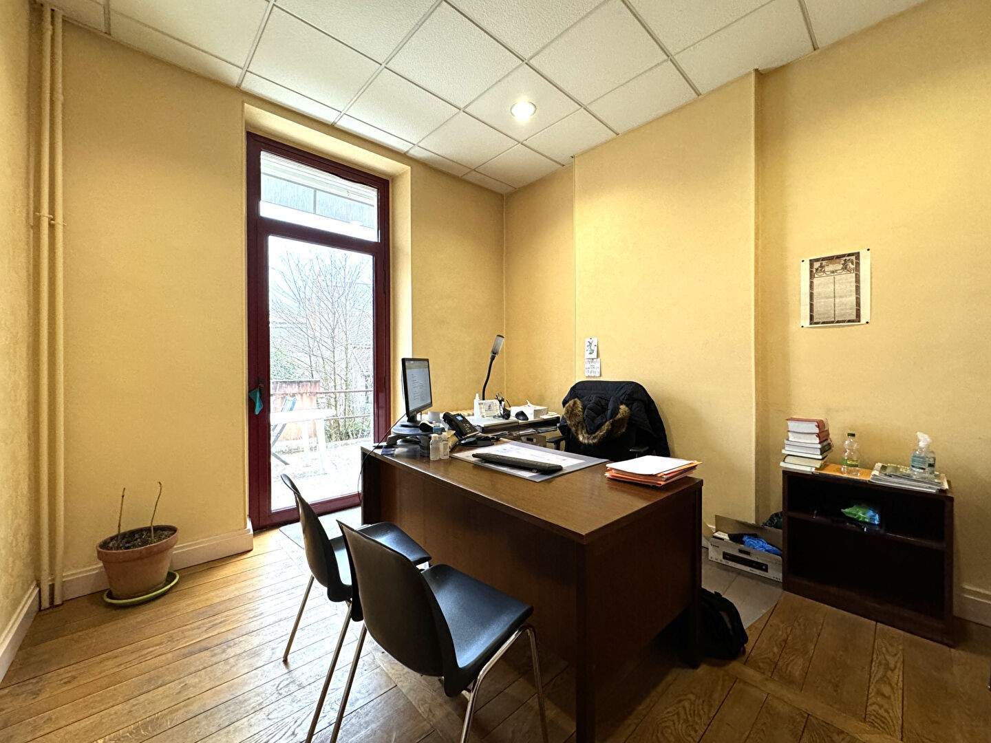 Vente Bureau / Commerce à Périgueux 9 pièces