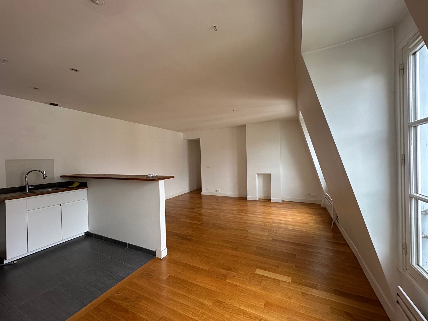 Vente Appartement à Paris Butte-Montmartre 18e arrondissement 2 pièces