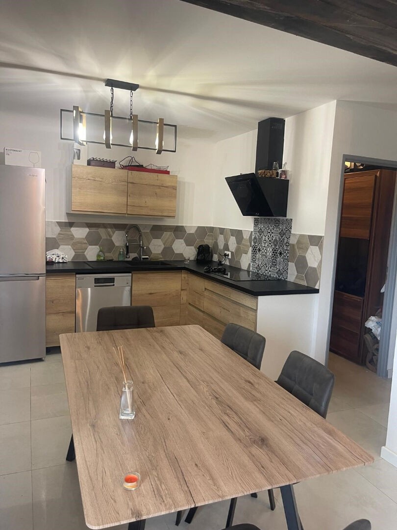 Vente Appartement à Saint-Saturnin-lès-Avignon 4 pièces