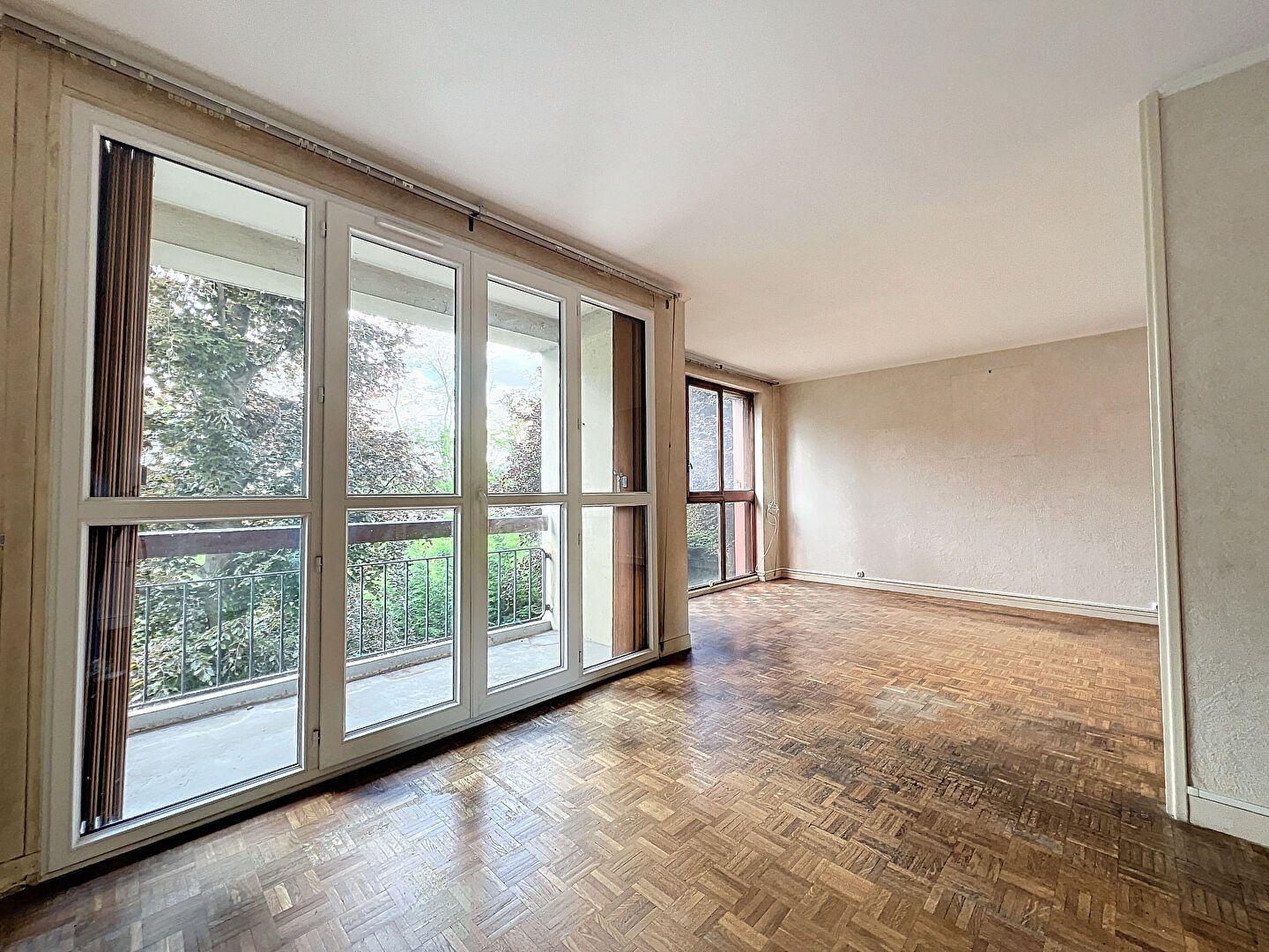 Vente Appartement à Suresnes 3 pièces