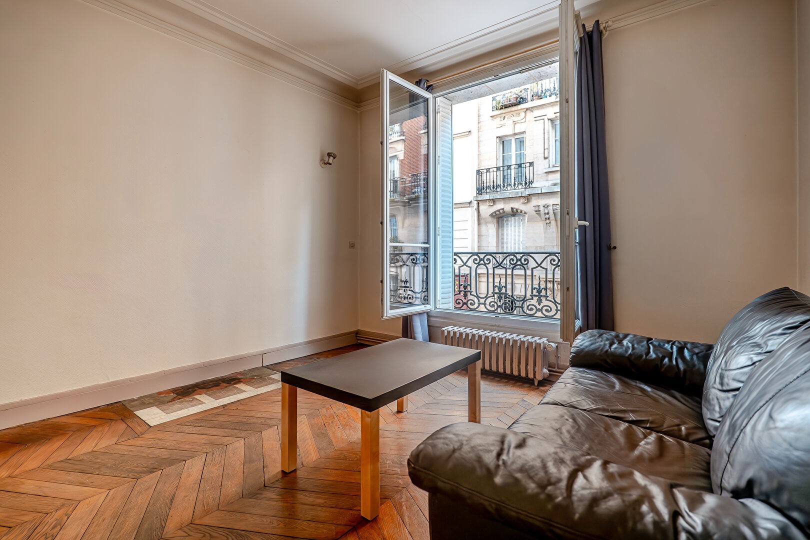 Vente Appartement à Paris Batignolles-Monceaux 17e arrondissement 3 pièces