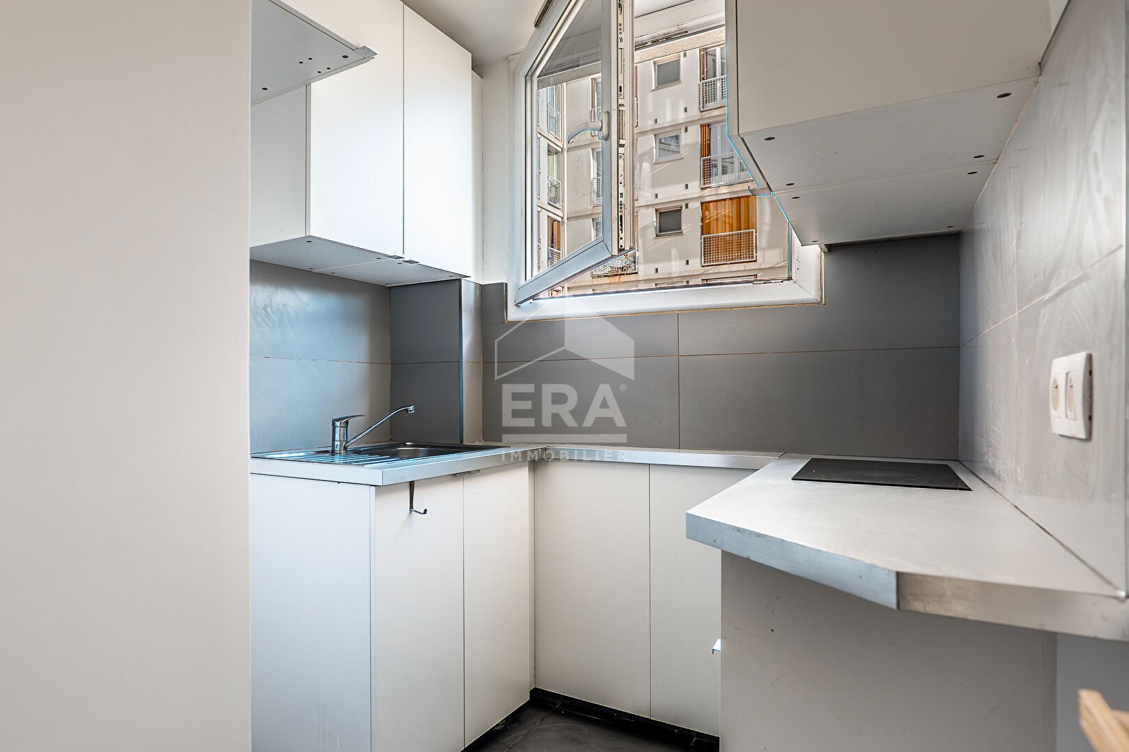 Vente Appartement à Paris Batignolles-Monceaux 17e arrondissement 3 pièces