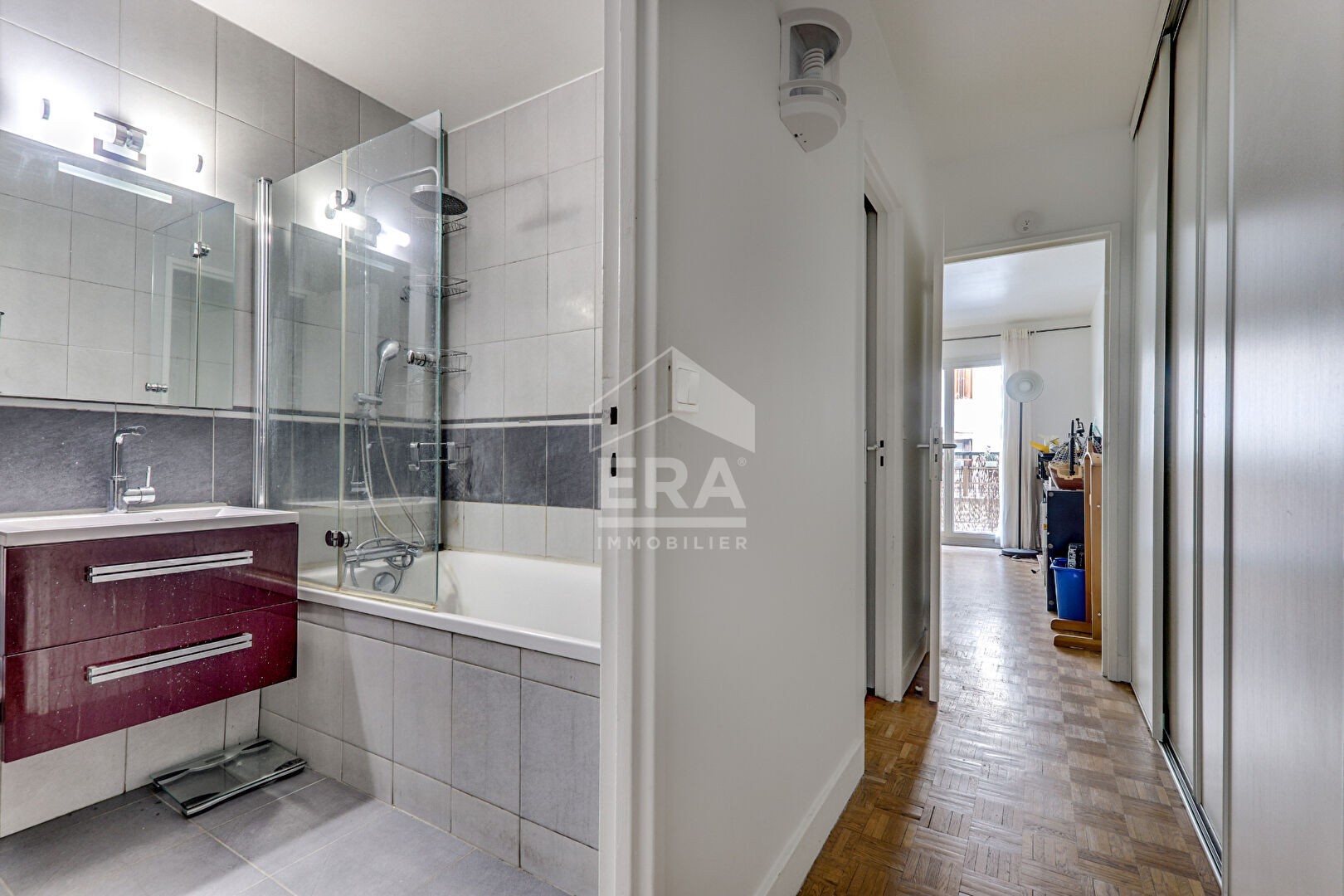 Vente Appartement à Paris Butte-Montmartre 18e arrondissement 4 pièces