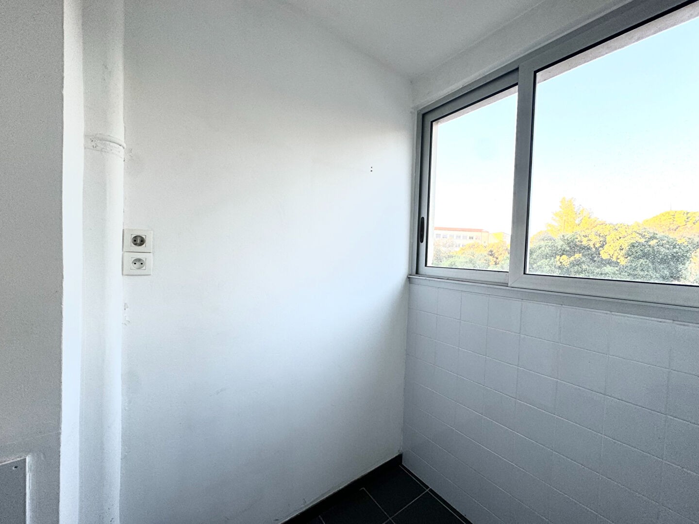 Location Appartement à Marseille 8e arrondissement 4 pièces