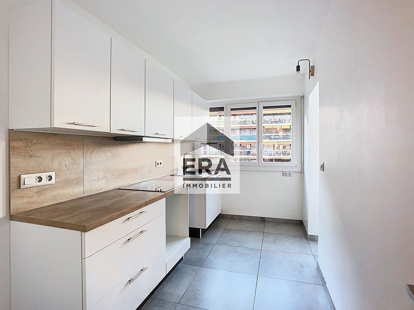 Location Appartement à Marseille 6e arrondissement 3 pièces