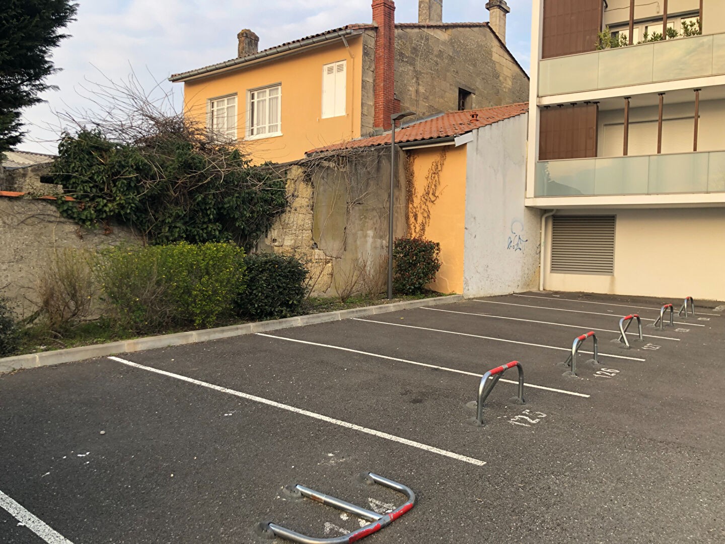 Location Garage / Parking à Bègles 0 pièce