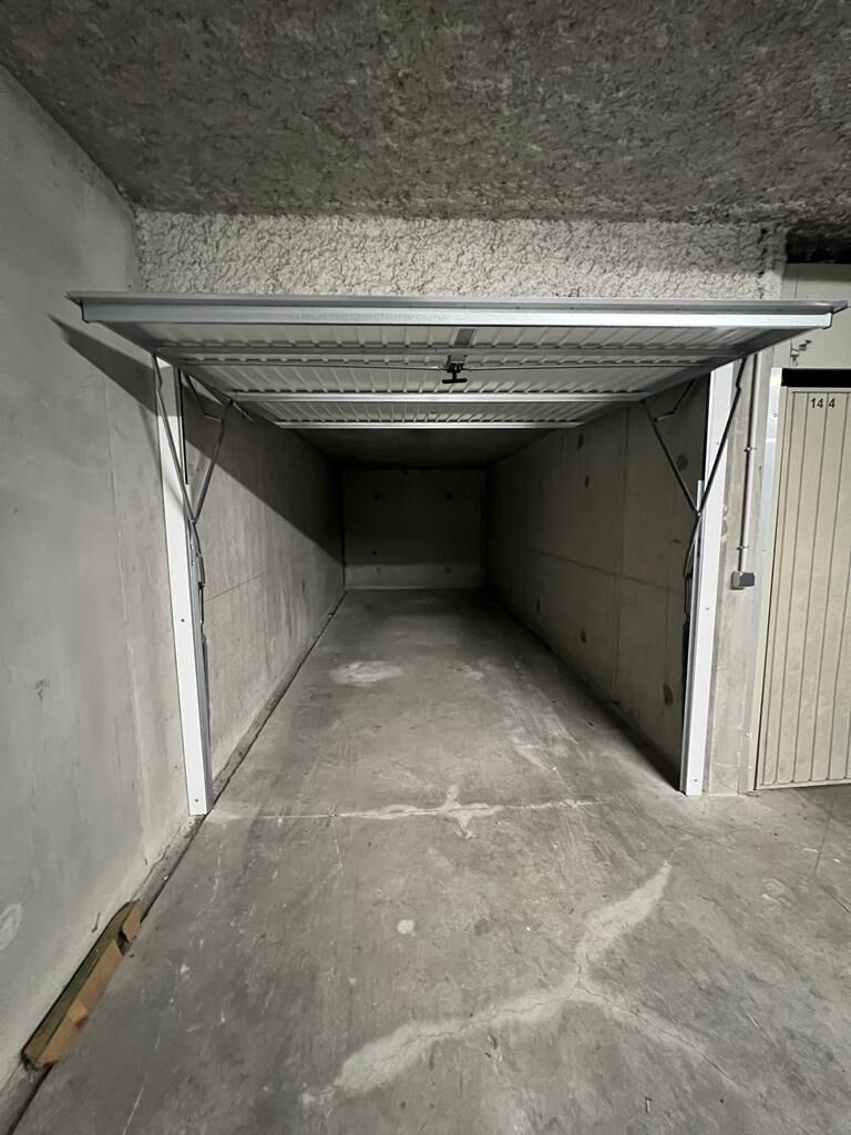 Location Garage / Parking à Dammarie-les-Lys 0 pièce