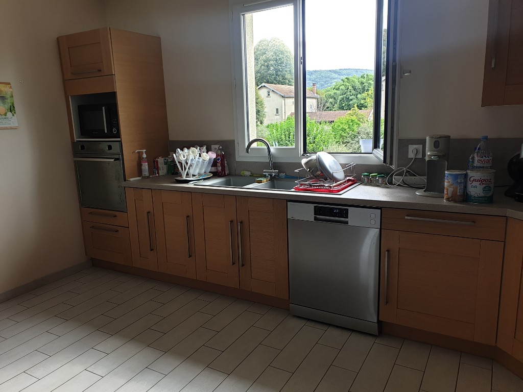 Location Appartement à Saint-Jean-le-Vieux 4 pièces