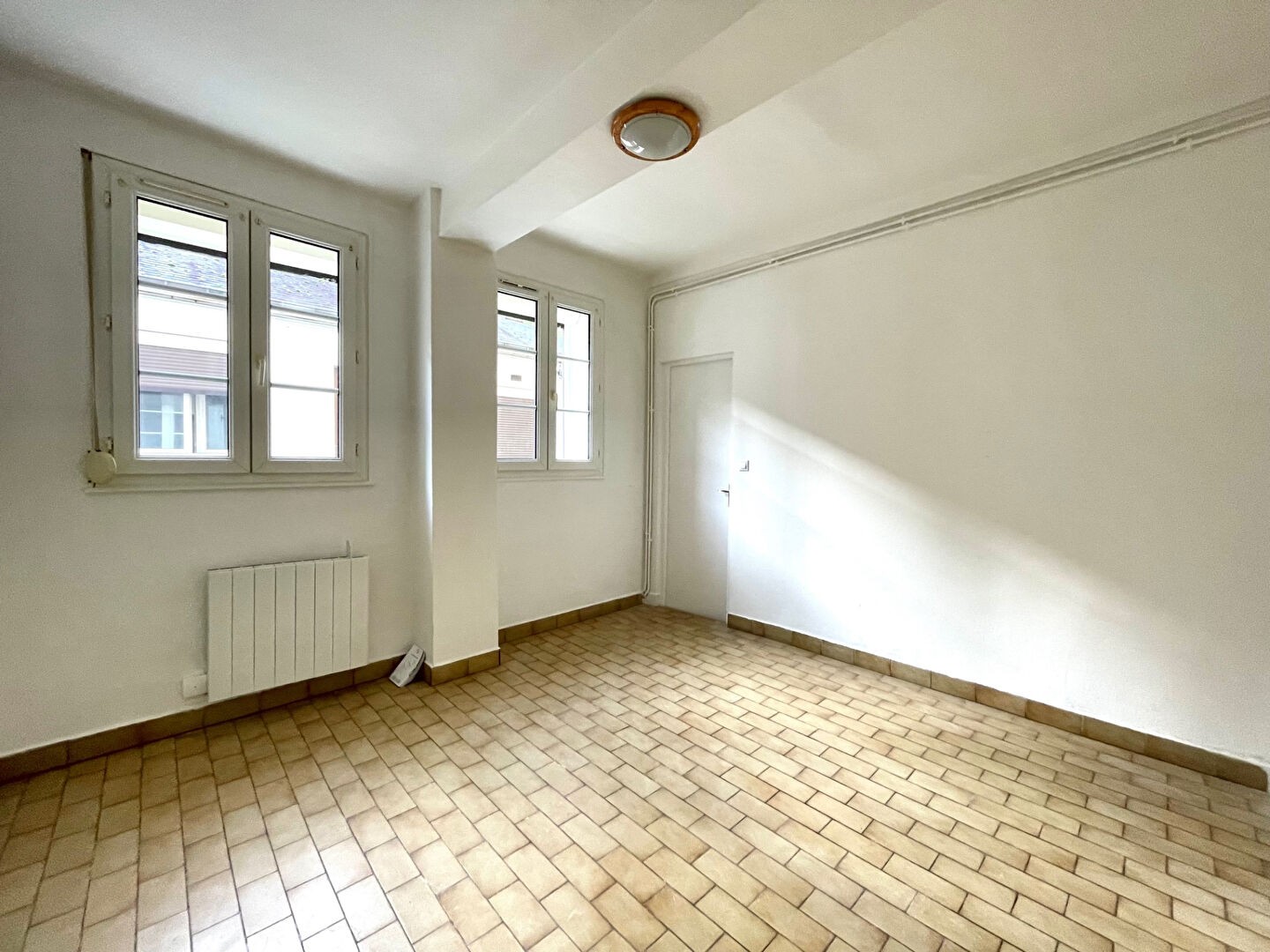 Location Appartement à Elbeuf 2 pièces