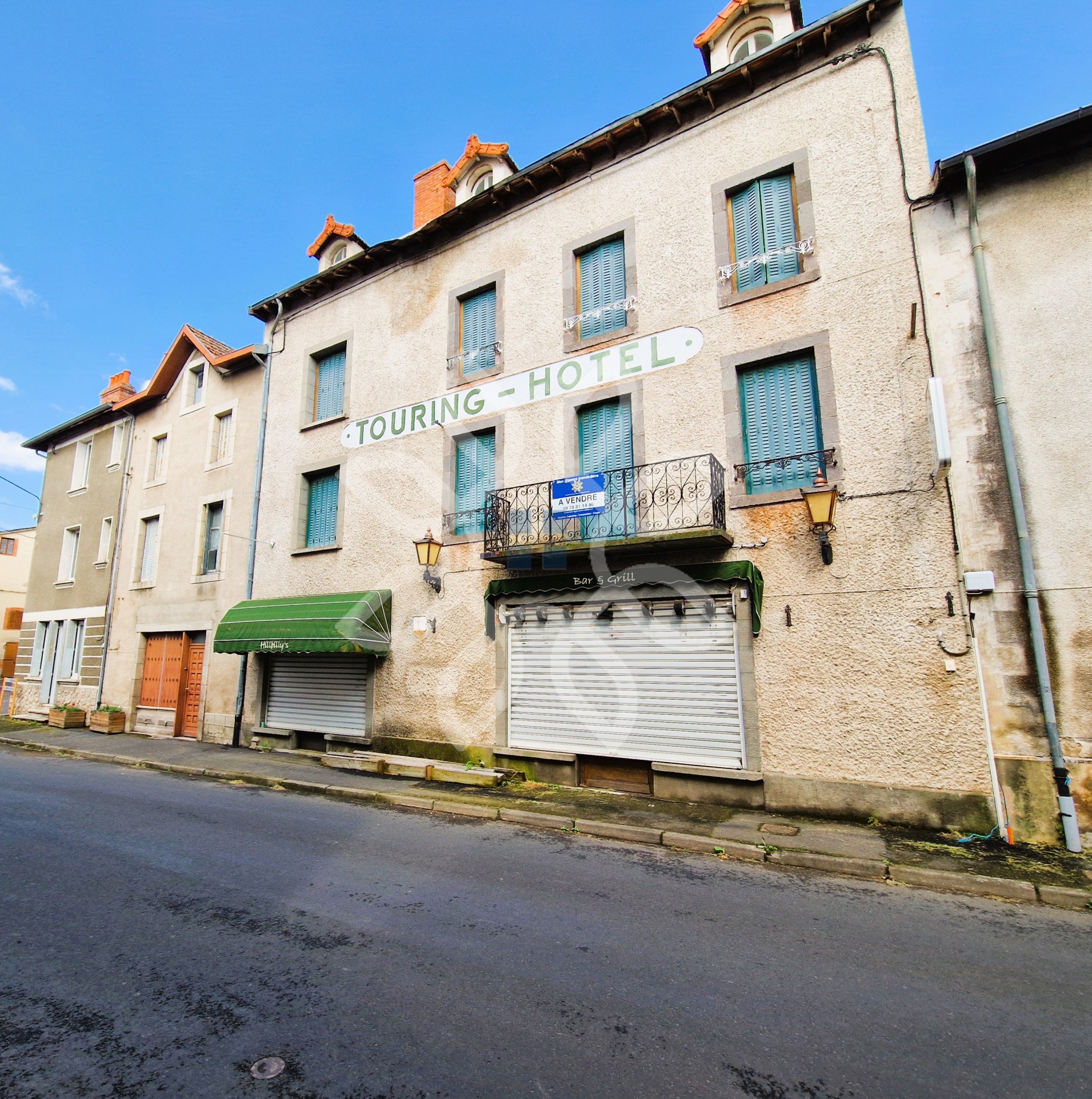 Vente Bureau / Commerce à Champagnac-le-Vieux 0 pièce