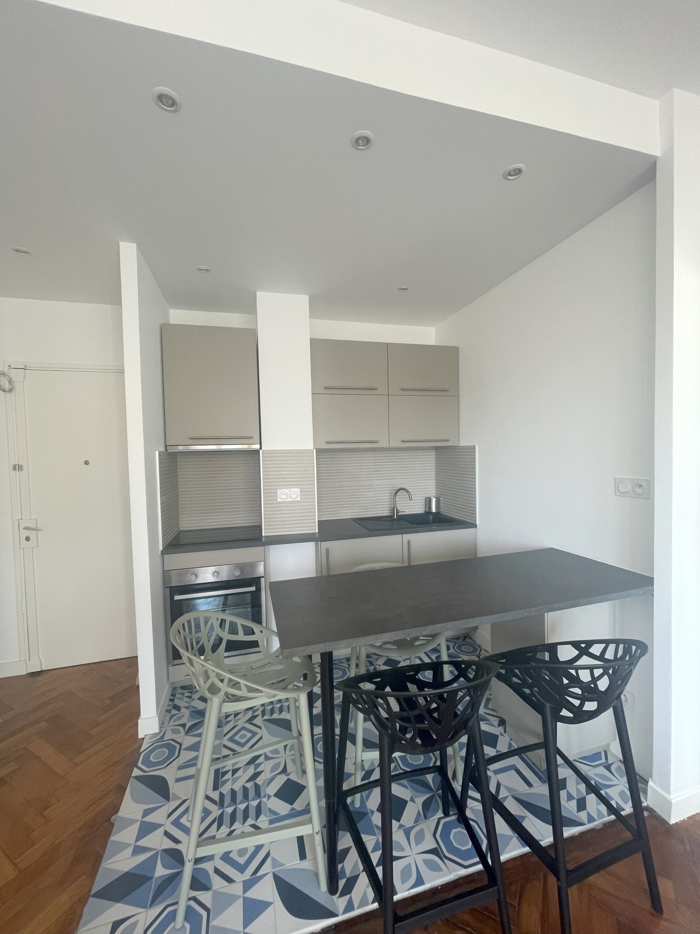 Location Appartement à Marseille 2e arrondissement 2 pièces