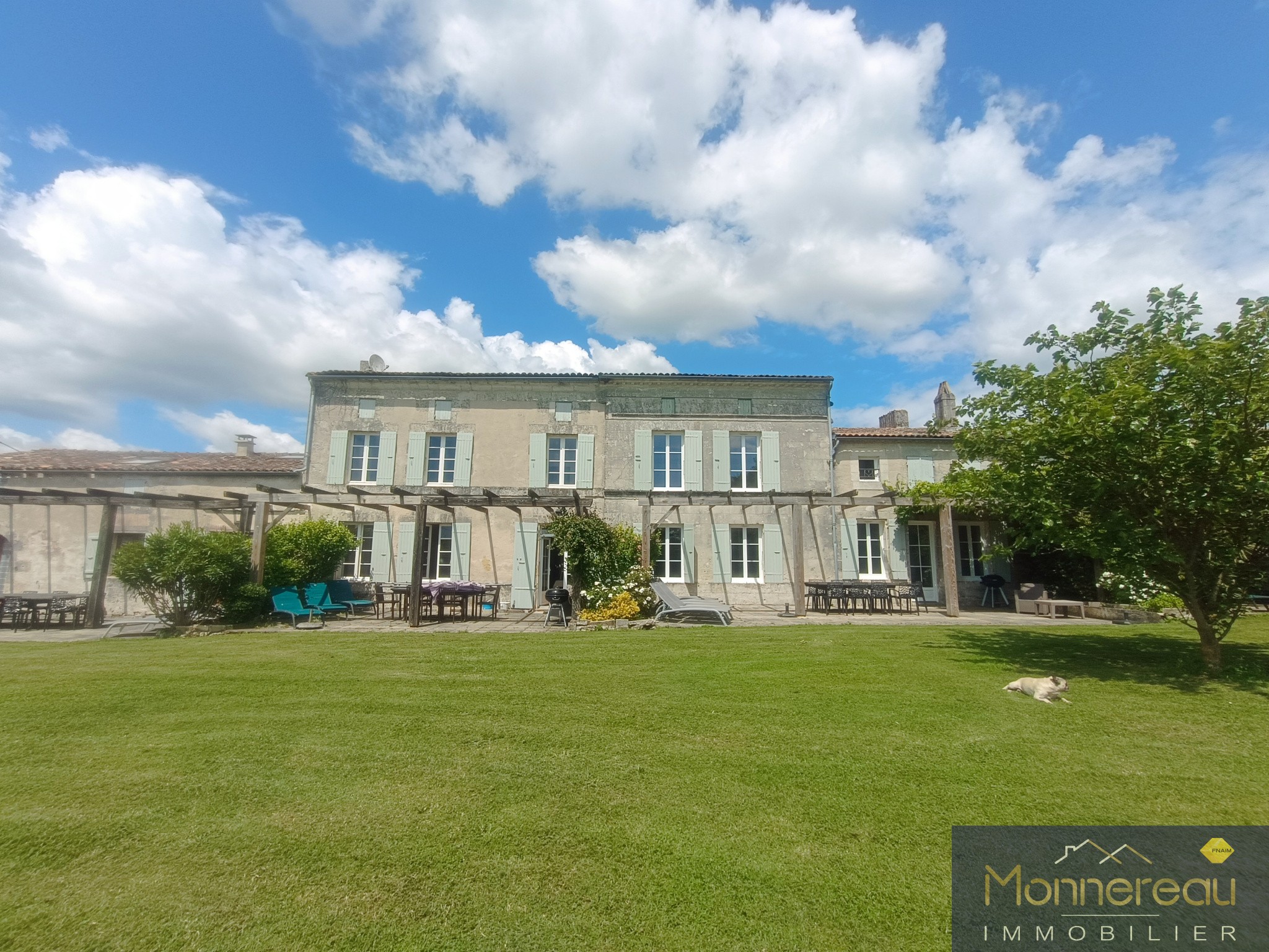 Vente Maison à Mortagne-sur-Gironde 20 pièces