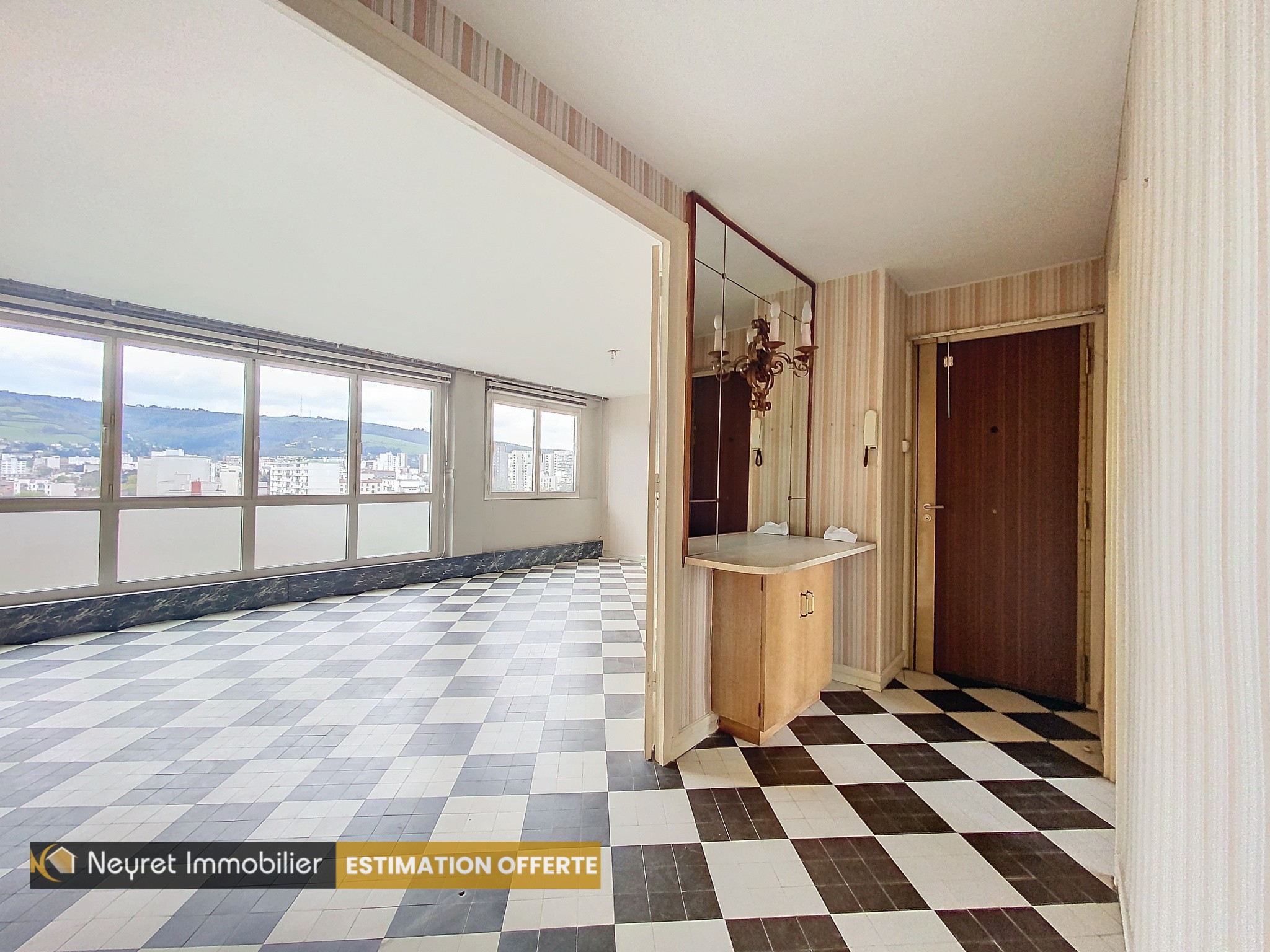 Vente Appartement à Saint-Étienne 5 pièces