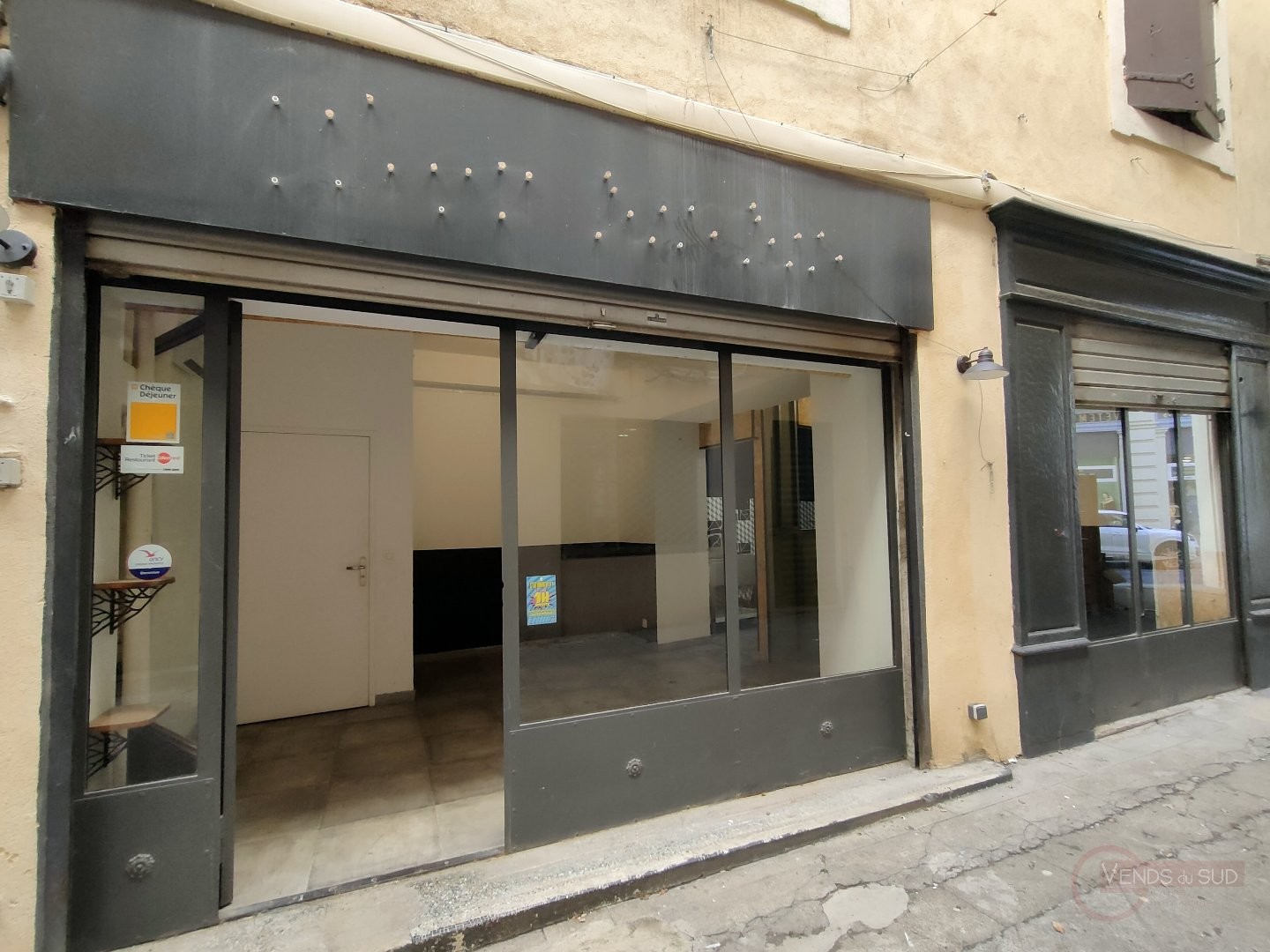 Location Bureau / Commerce à Béziers 2 pièces