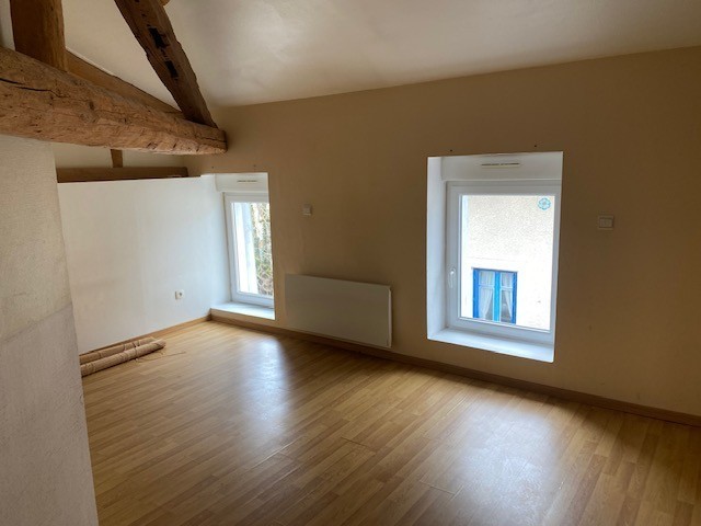 Location Appartement à Saint-Julien-sur-Reyssouze 4 pièces