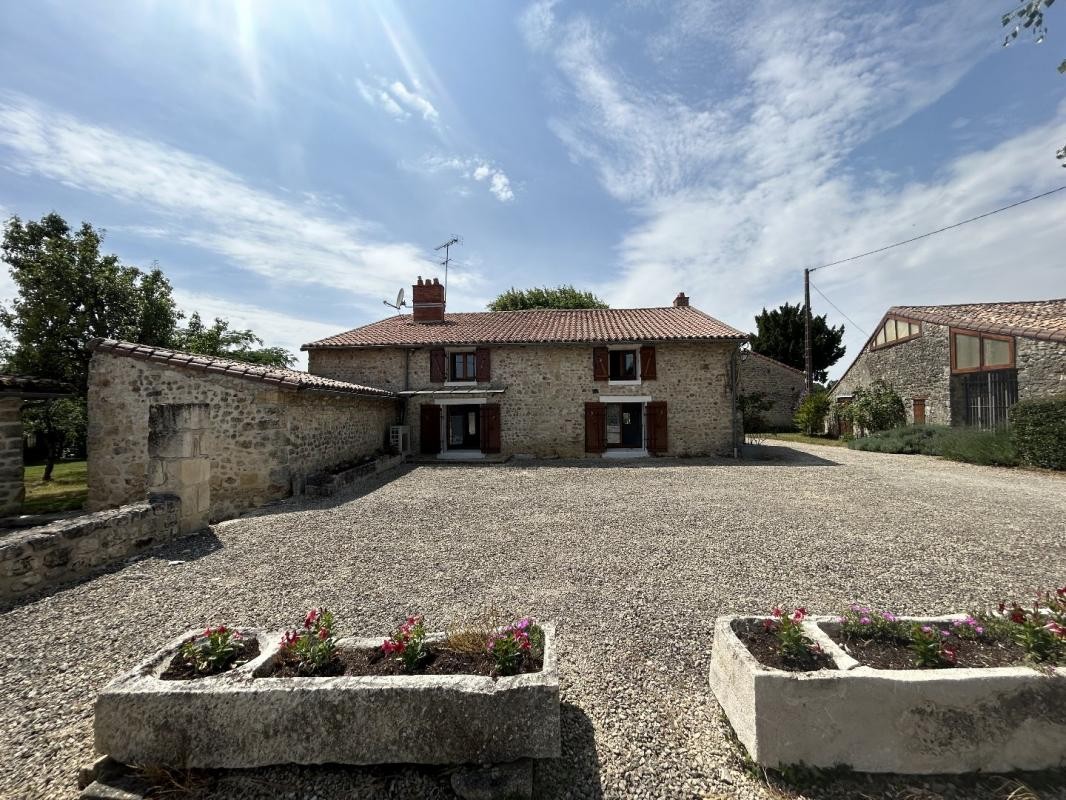 Vente Maison à Lhommaizé 9 pièces