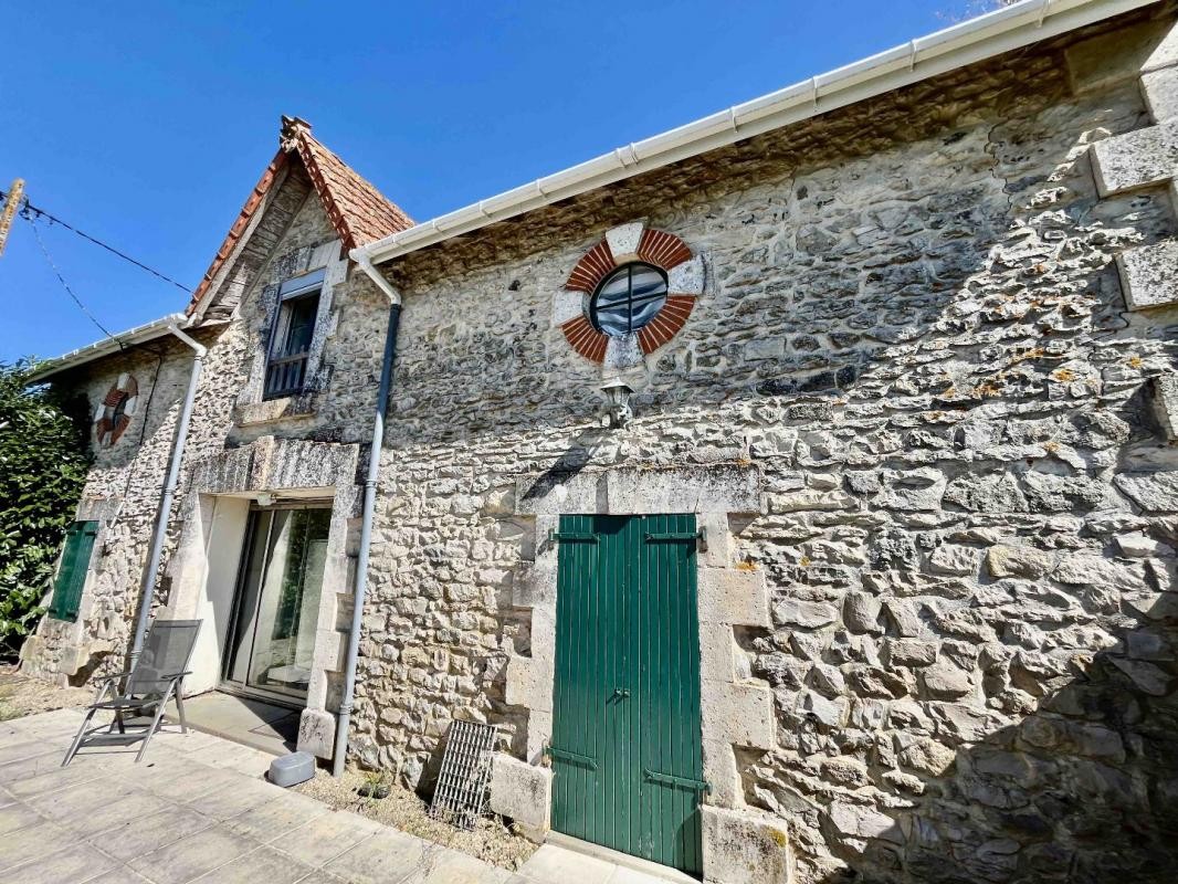 Vente Maison à Charroux 14 pièces