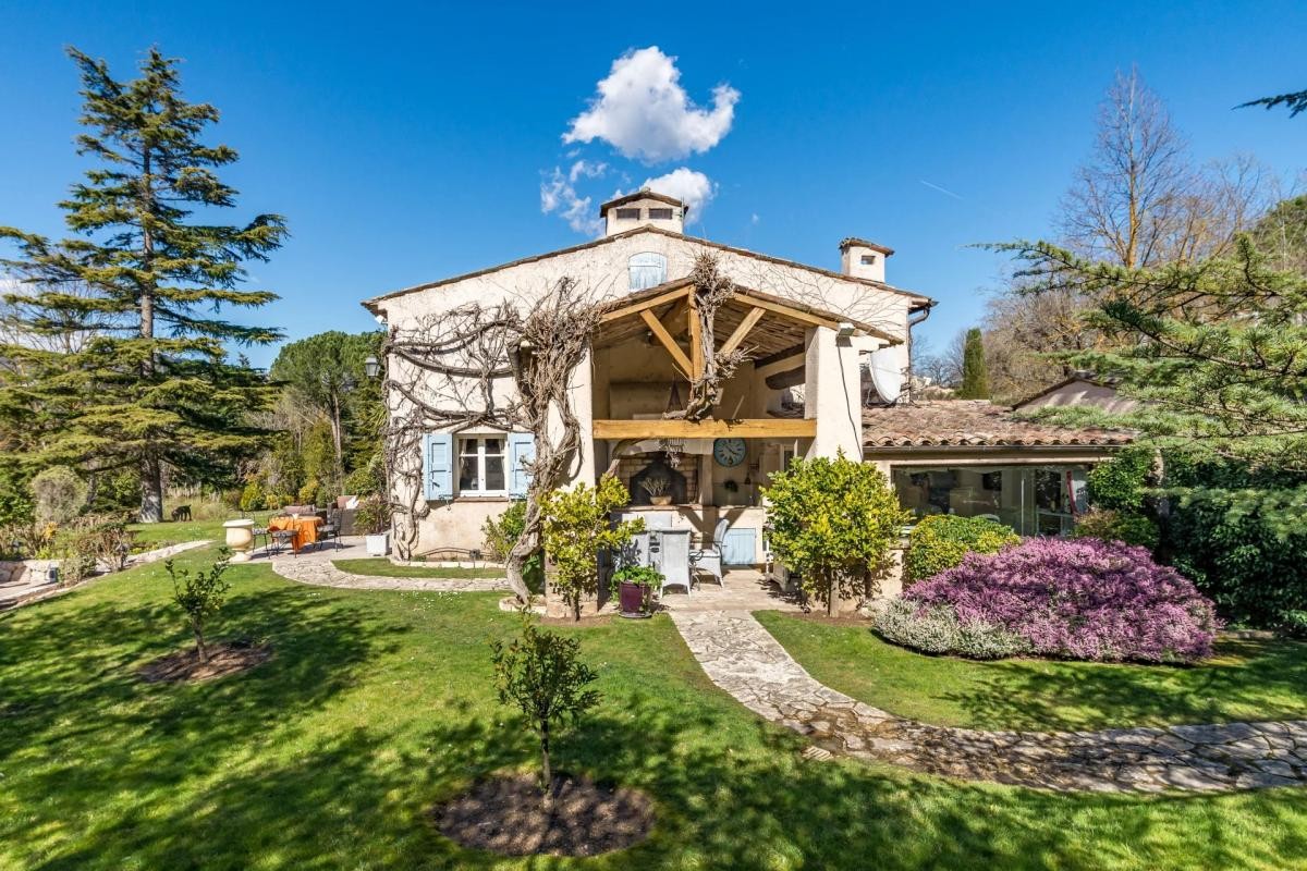 Vente Maison à Châteauneuf-Grasse 11 pièces