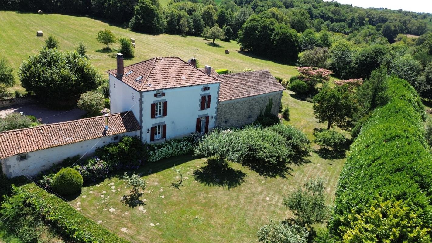 Vente Maison à Saint-Mathieu 8 pièces