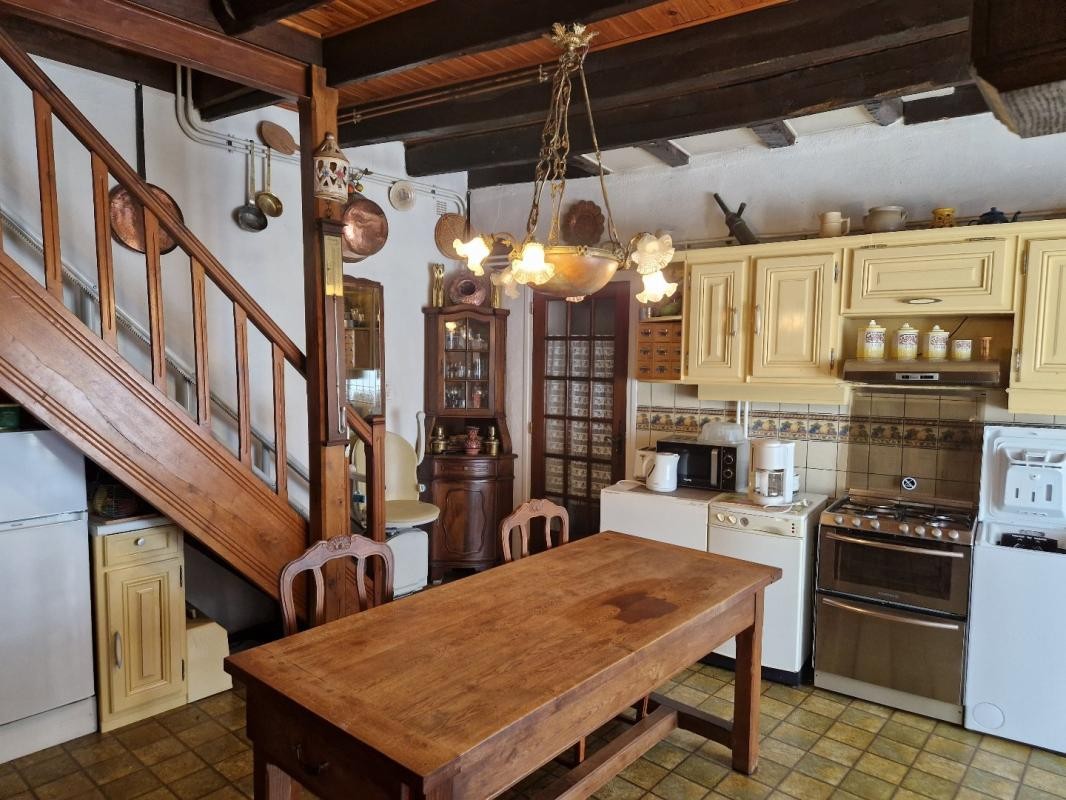 Vente Maison à Saint-Mamet-la-Salvetat 7 pièces