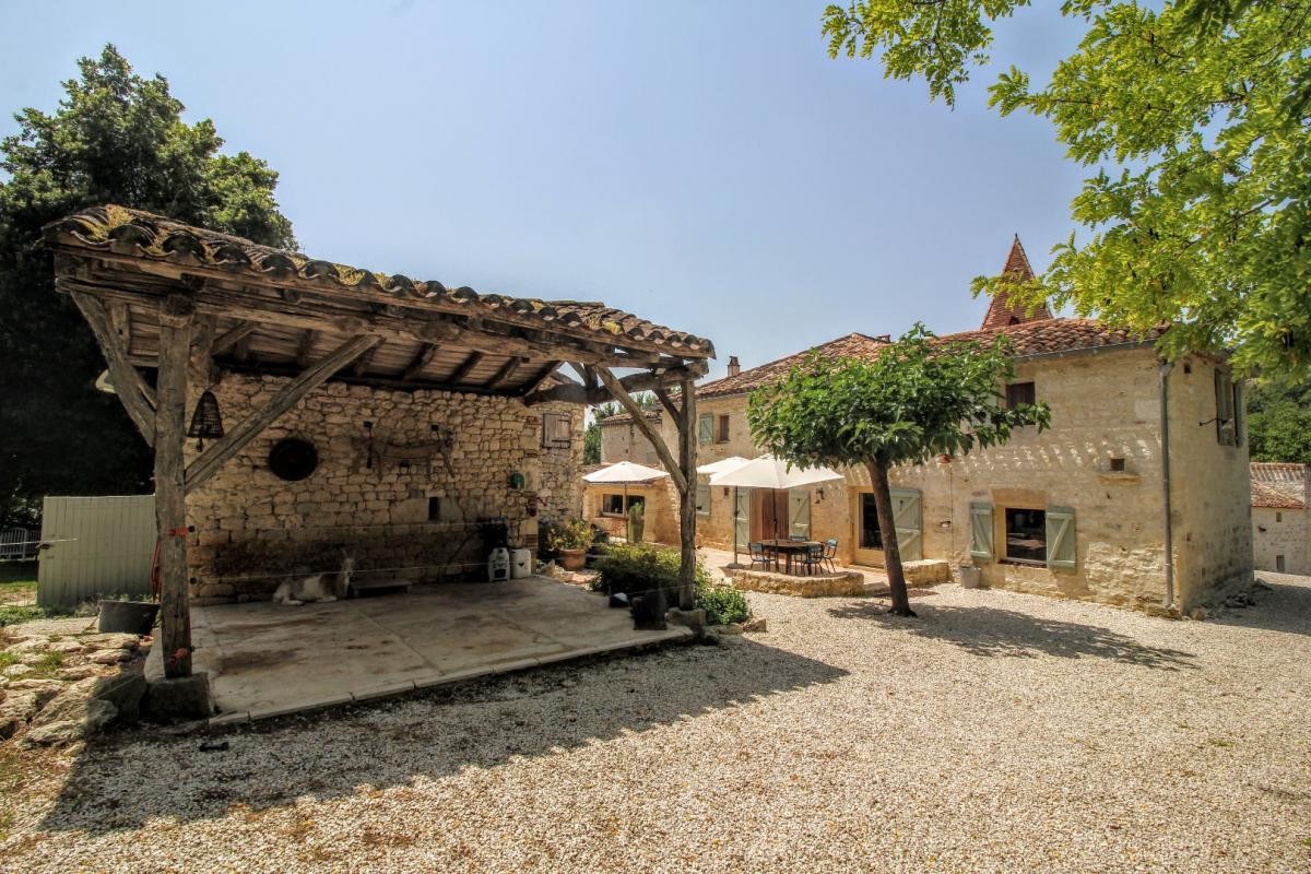 Vente Maison à Castelnau-Montratier 9 pièces