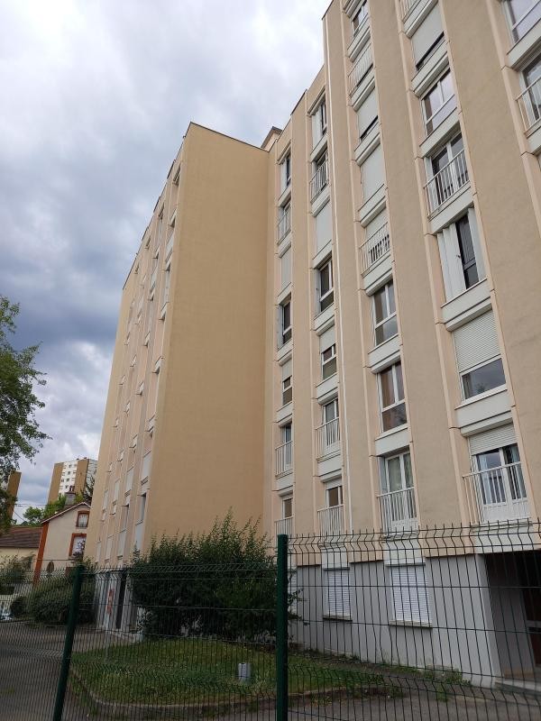 Location Appartement à Saint-Étienne 2 pièces