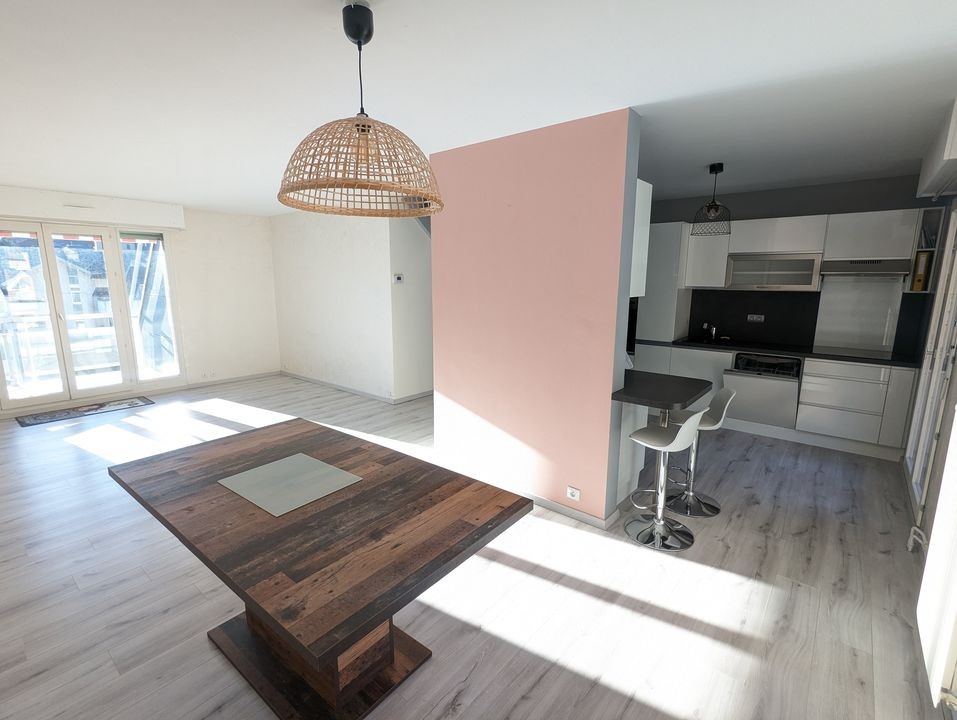 Vente Appartement à Challes-les-Eaux 5 pièces