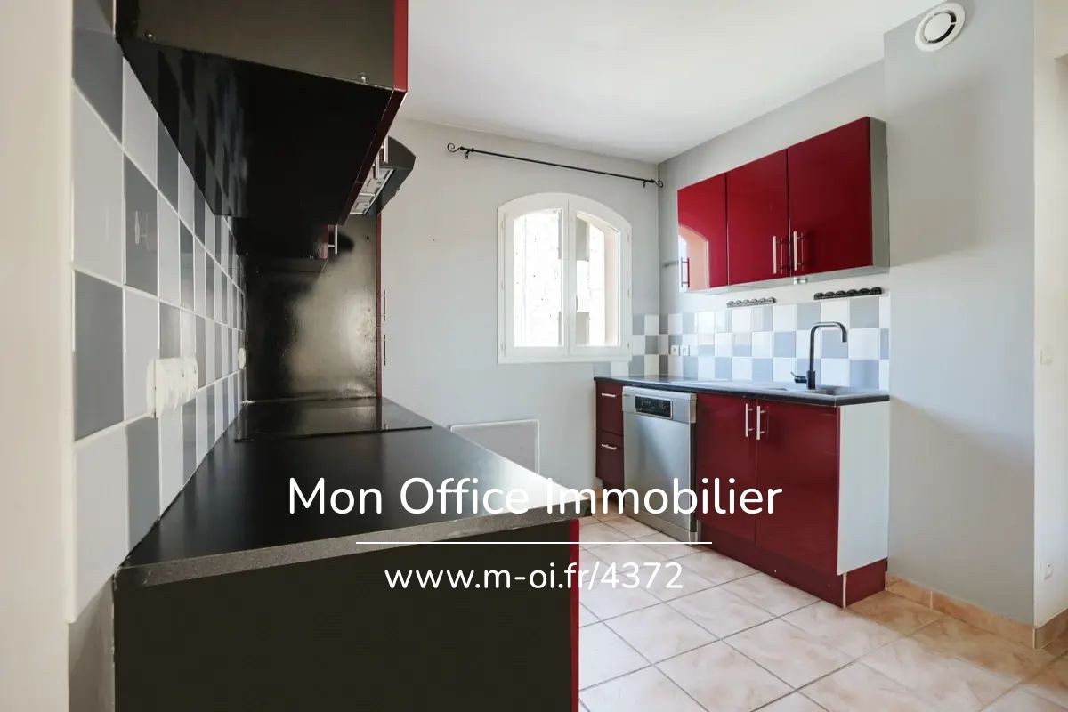 Vente Appartement à Rians 5 pièces