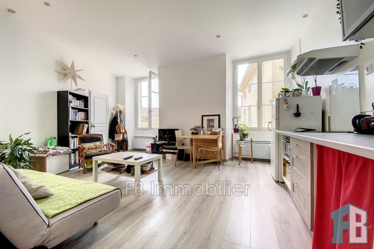 Location Appartement à Eyguières 2 pièces