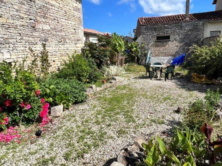 Vente Maison à Verteuil-sur-Charente 7 pièces