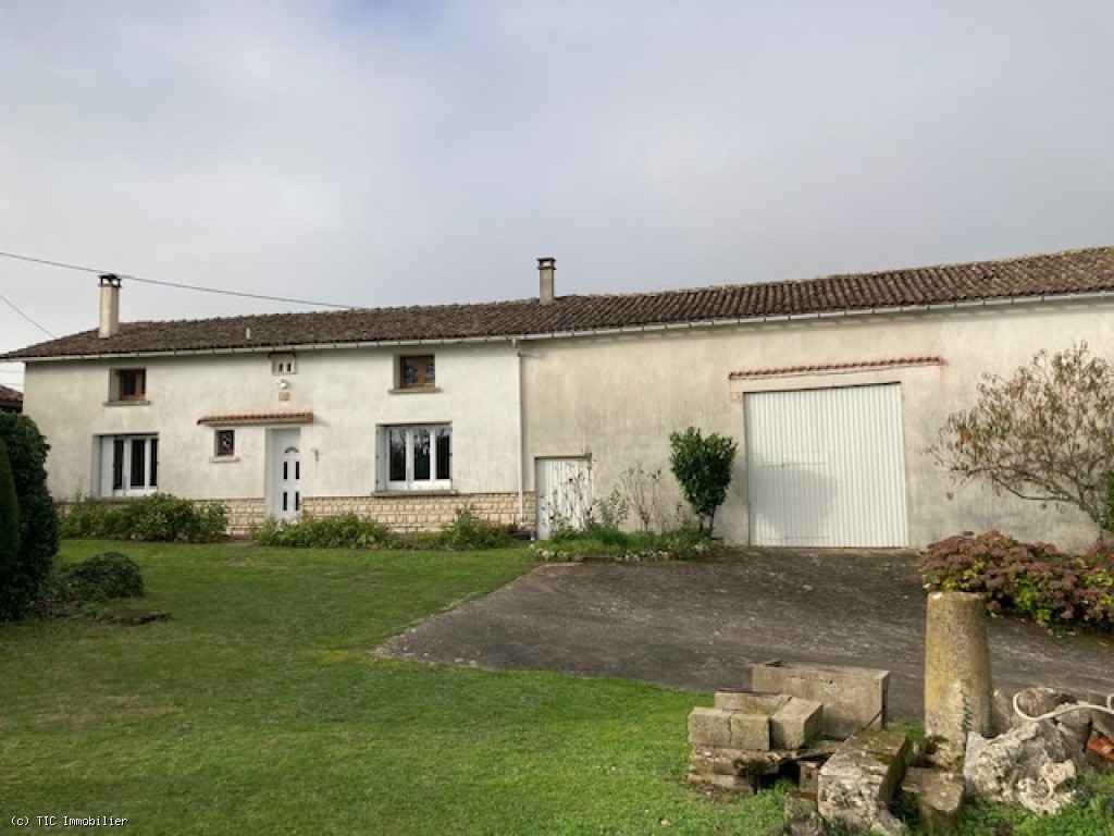 Vente Maison à Sauzé-Vaussais 4 pièces