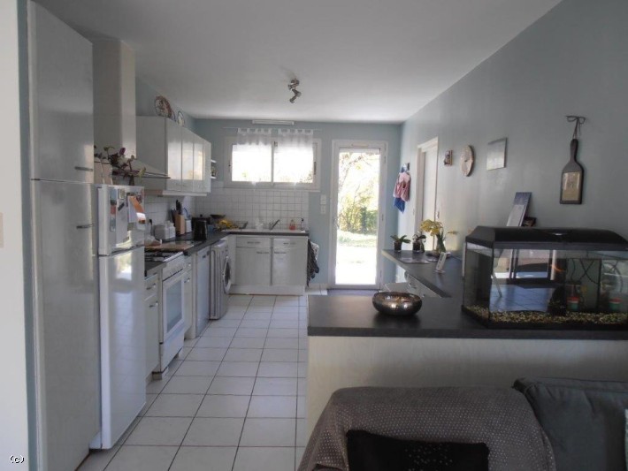 Vente Maison à Villefagnan 8 pièces