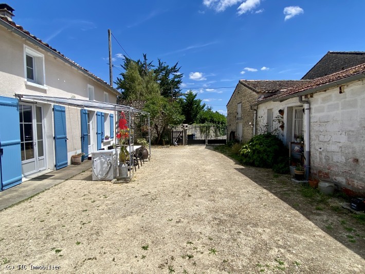 Vente Maison à Villefagnan 3 pièces