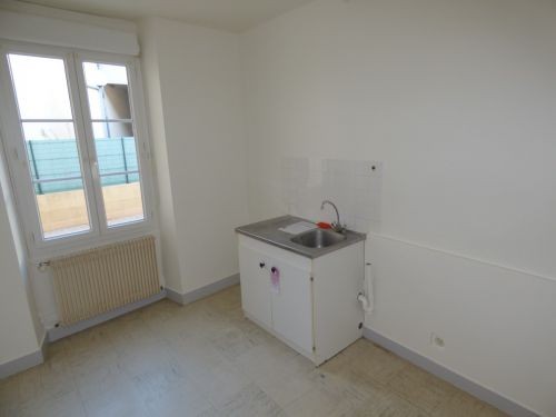 Location Appartement à Ivoy-le-Pré 4 pièces