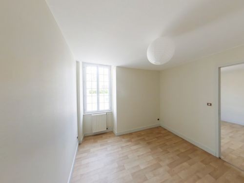 Location Appartement à Charenton-du-Cher 2 pièces