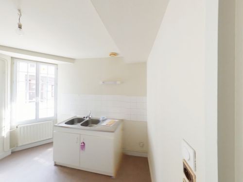 Location Appartement à Charenton-du-Cher 2 pièces