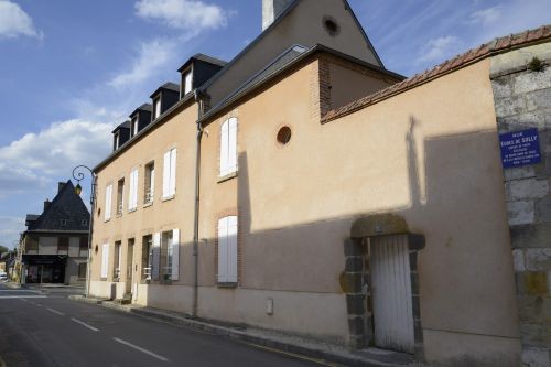 Location Appartement à la Chapelle-d'Angillon 2 pièces