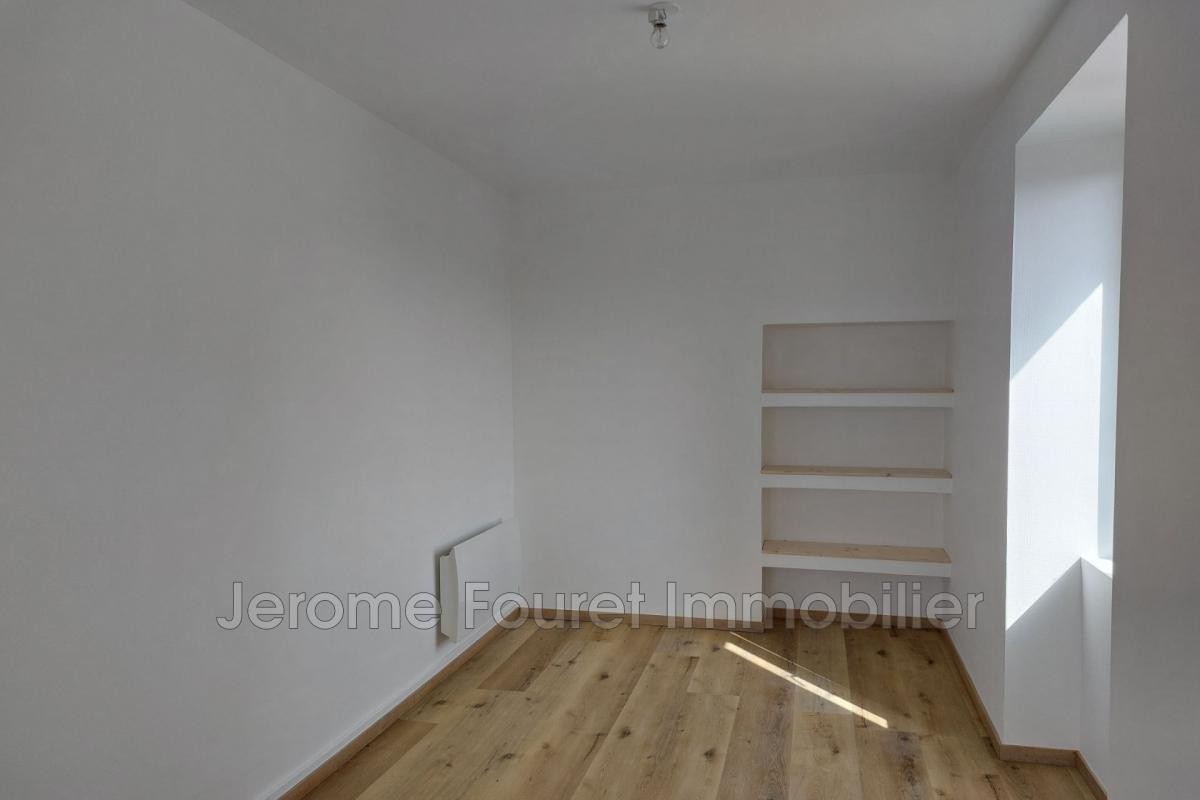 Location Appartement à Neuvic 2 pièces