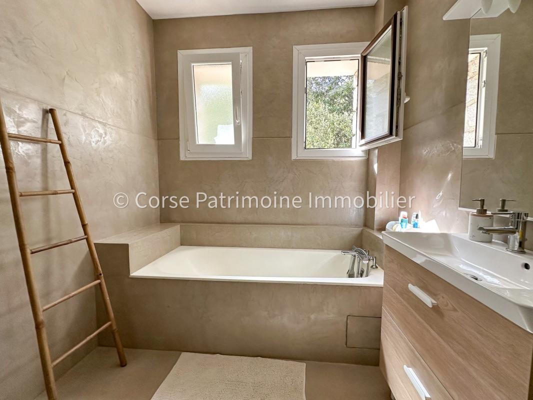 Vente Appartement à Porto-Vecchio 5 pièces