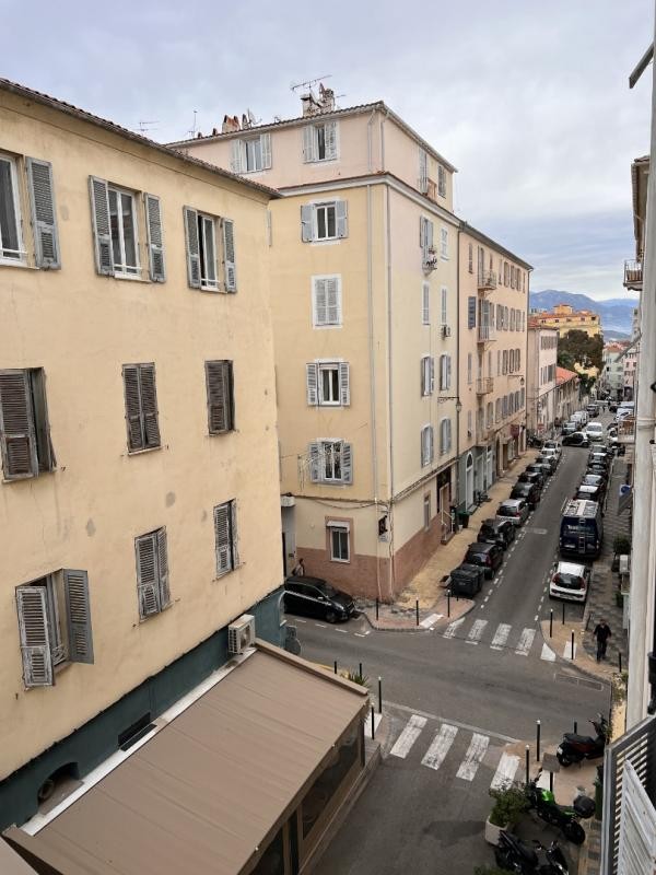 Location Appartement à Ajaccio 3 pièces